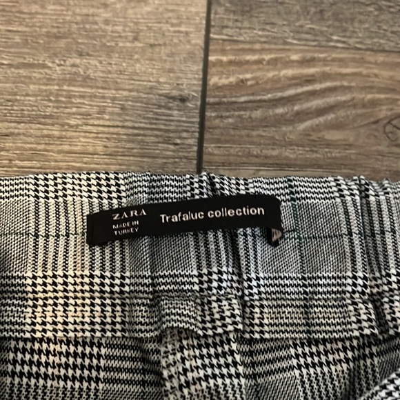 Zara Black & White Check Trouser Pants with Green and Yellow Stripe - Picture 6 of 9
